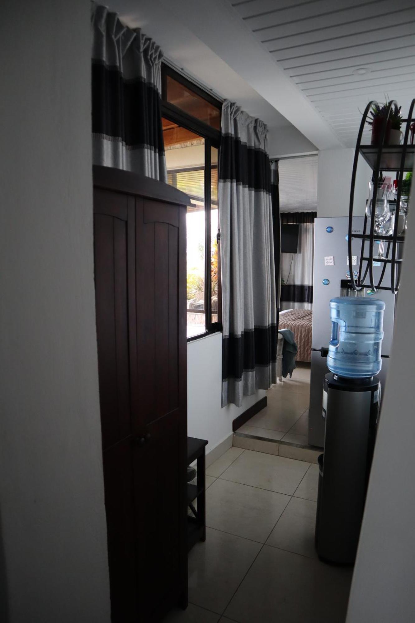 180 Degrees Self-Catering Hotel Victoria Exterior photo